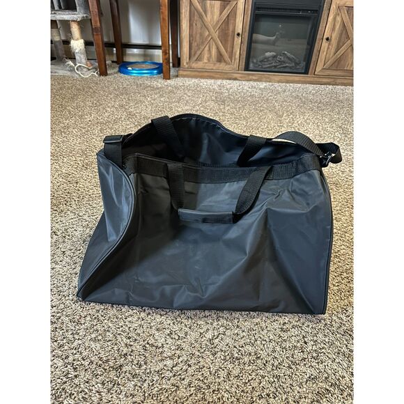 Calvin Klein Travel Duffle Bag - Picture 4 of 5